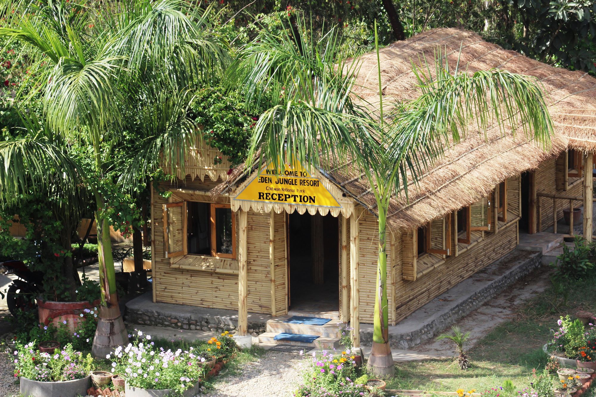 Eden Jungle Resort Sauraha Exteriér fotografie