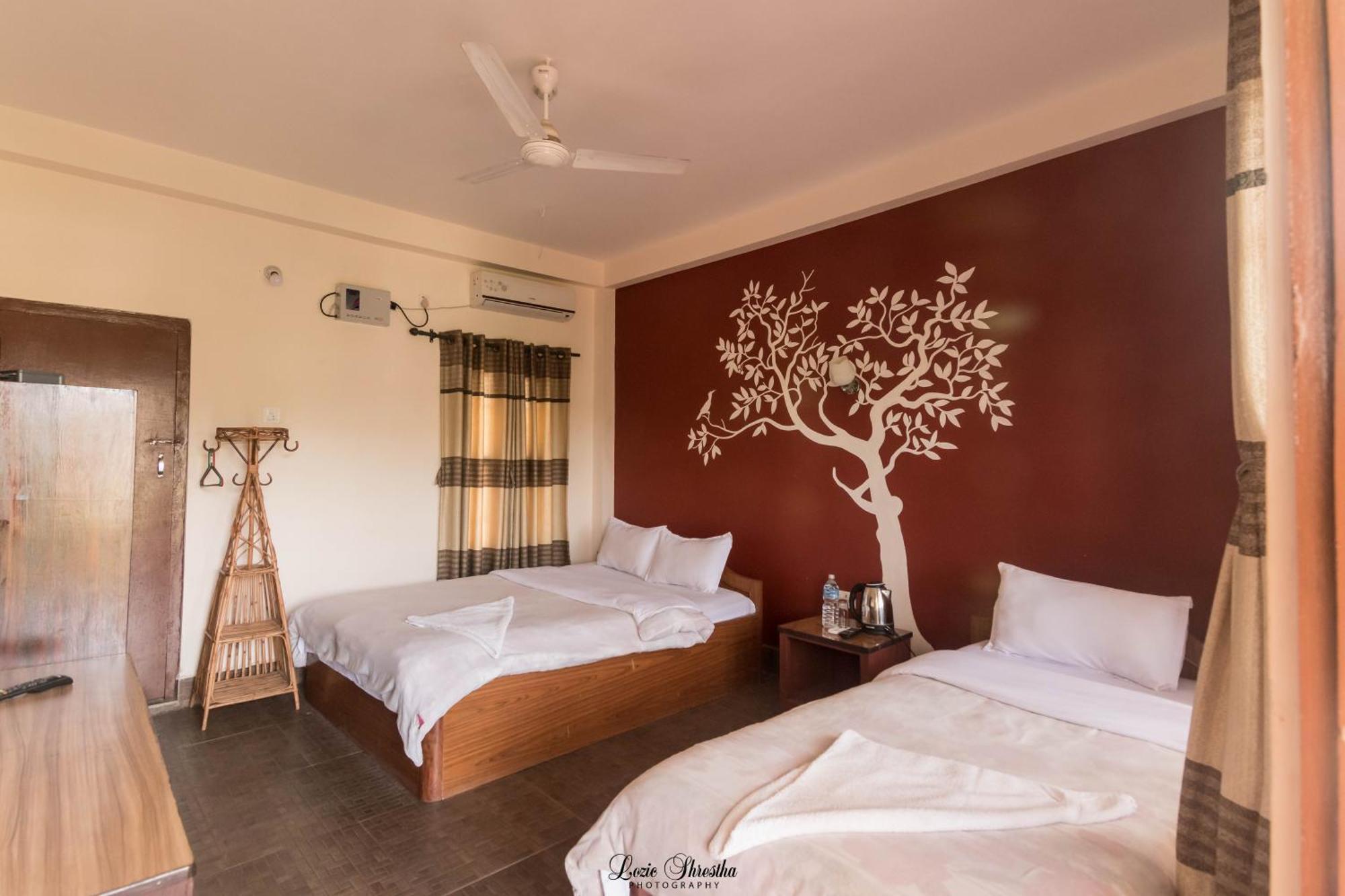 Eden Jungle Resort Sauraha Exteriér fotografie